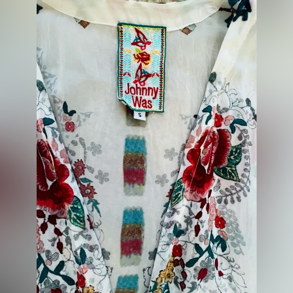 JOHNNY WAS shrug - Picture 6 of 6